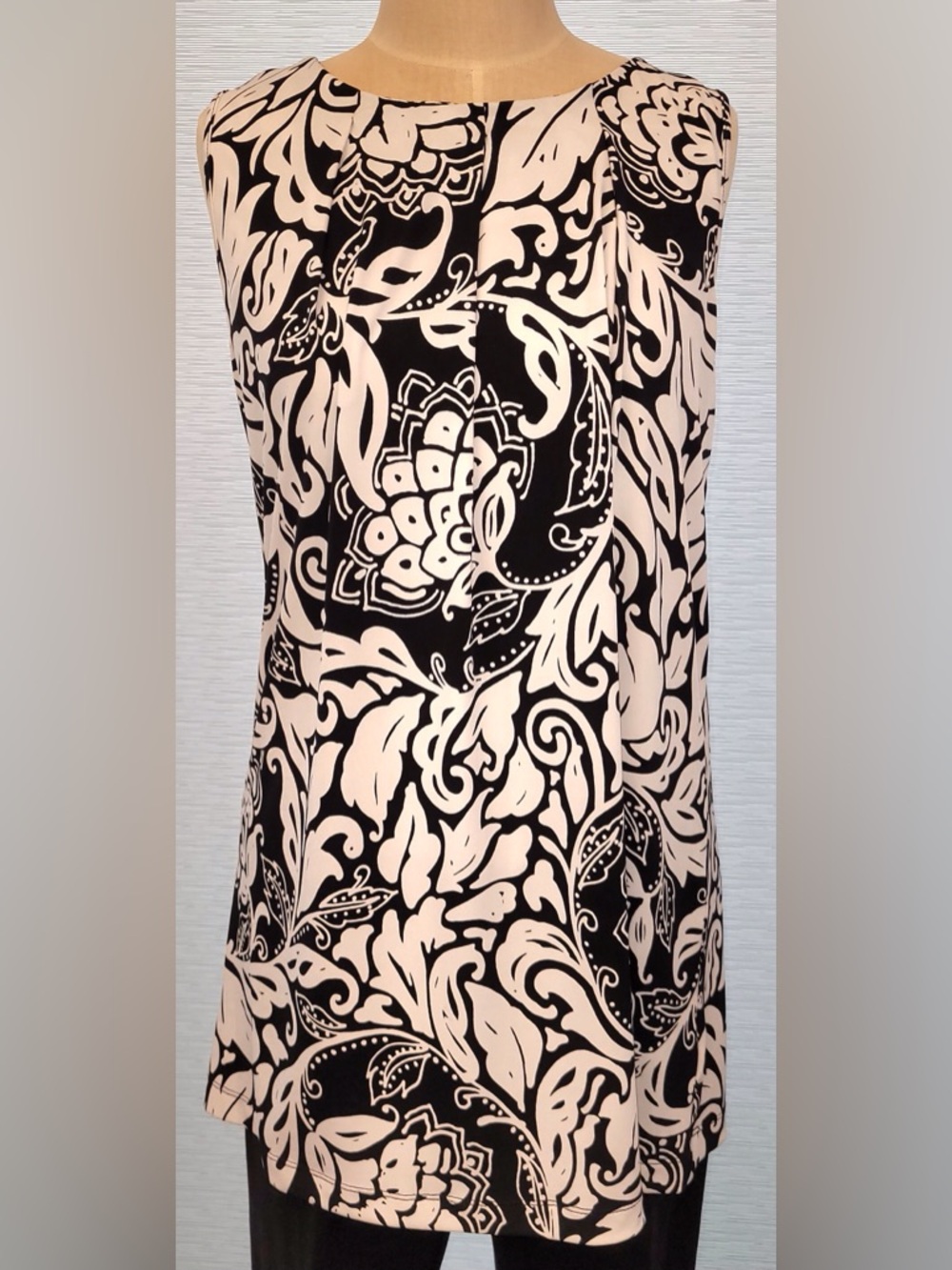 White House Black Market Black and White Patterned Tunic/Dress